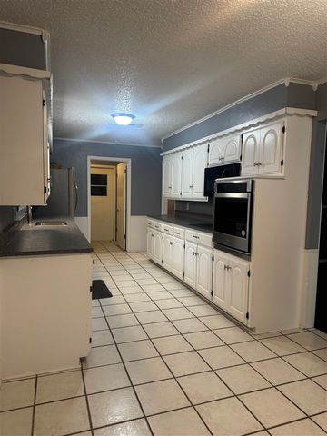 2312 NE Village Dr, Lawton, OK 73505