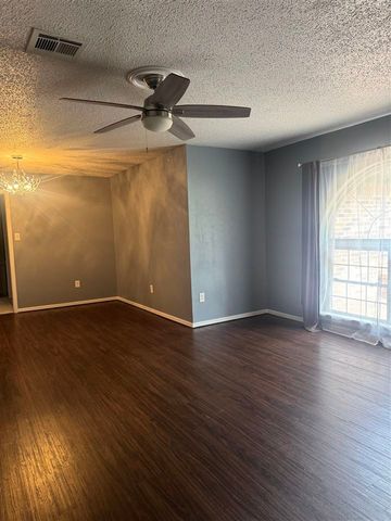 2312 NE Village Dr, Lawton, OK 73505