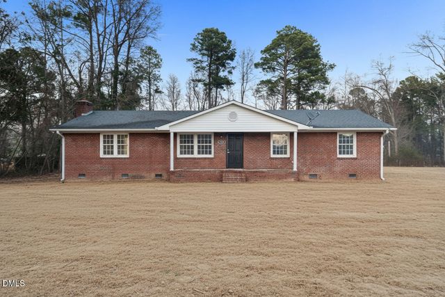 5420 Shipman Road, Hope Mills, NC 28348