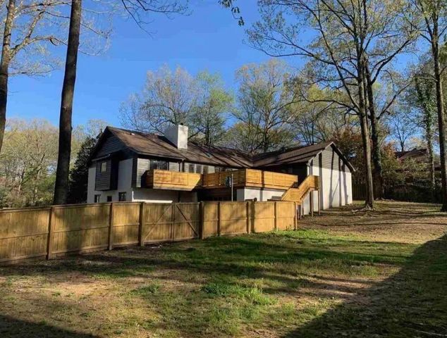 2491 TURPINS GLEN DR, Germantown, TN 38138