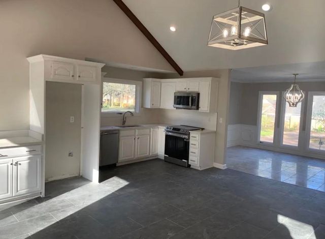 2491 TURPINS GLEN DR, Germantown, TN 38138