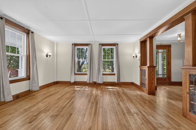 621 Bradford Road, Newport, NH 03773