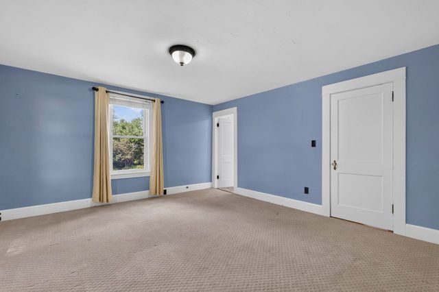 621 Bradford Road, Newport, NH 03773