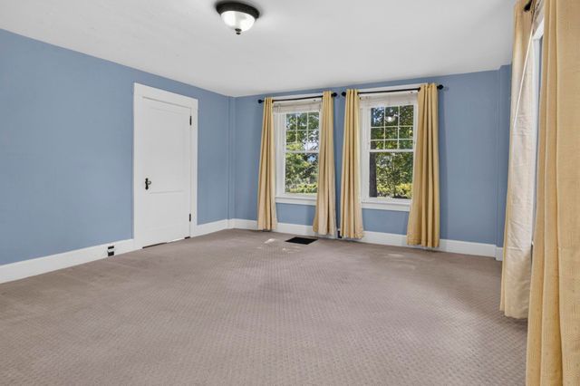 621 Bradford Road, Newport, NH 03773
