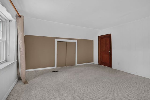 621 Bradford Road, Newport, NH 03773