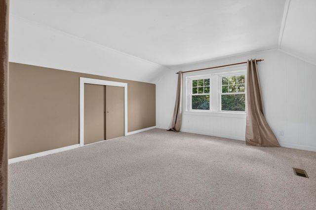 621 Bradford Road, Newport, NH 03773