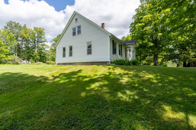 621 Bradford Road, Newport, NH 03773