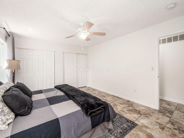 2001 Queens Meadow Lane, Grove City, OH 43123