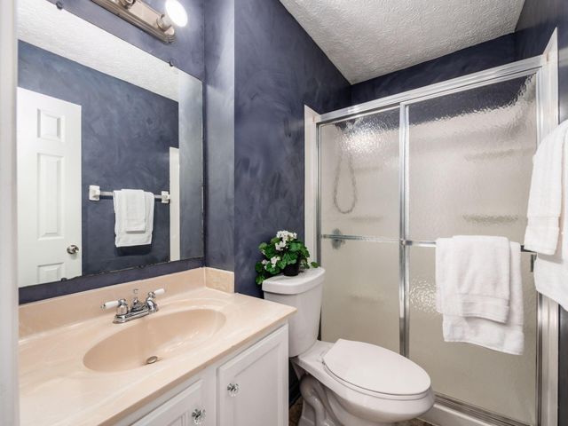 2001 Queens Meadow Lane, Grove City, OH 43123