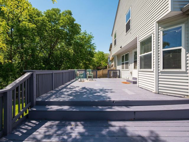 2001 Queens Meadow Lane, Grove City, OH 43123