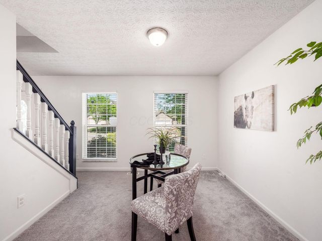 2001 Queens Meadow Lane, Grove City, OH 43123