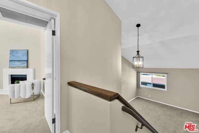 5800 Owensmouth Avenue 40, Woodland Hills (los Angeles), CA 91367