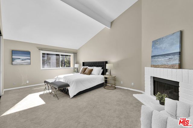 5800 Owensmouth Avenue 40, Woodland Hills (los Angeles), CA 91367