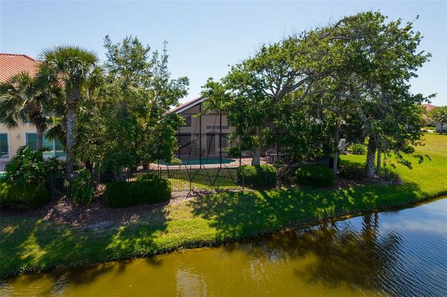 61 KINGFISHER LANE, Palm Coast, FL 32137