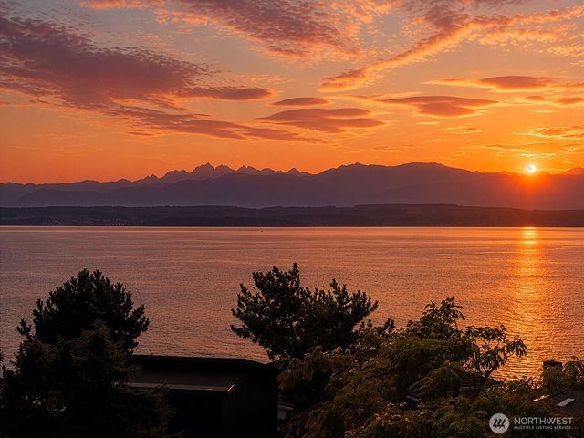 663 Windmill Drive, Freeland, WA 98249