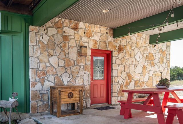 290 SW Japonica Road, Hunt, TX 78024