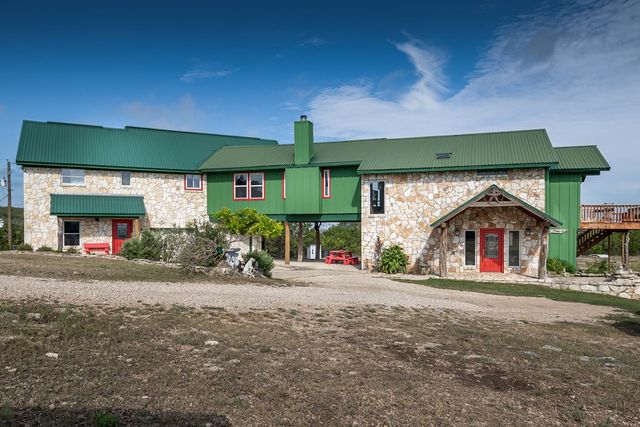 290 SW Japonica Road, Hunt, TX 78024