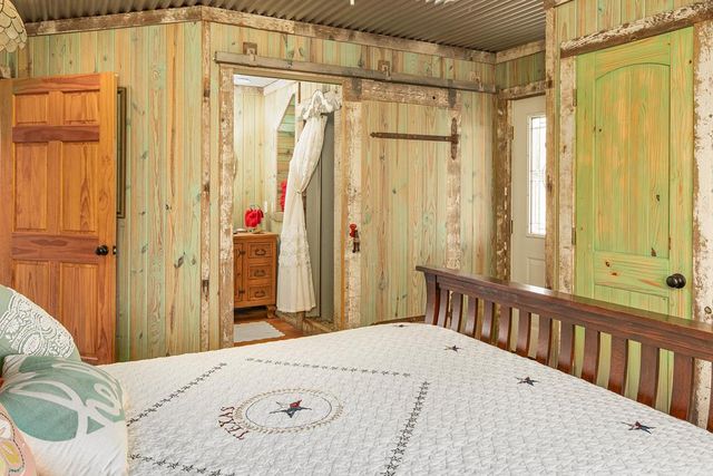 290 SW Japonica Road, Hunt, TX 78024