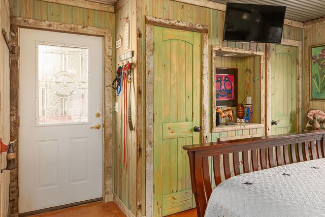 290 SW Japonica Road, Hunt, TX 78024
