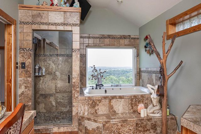290 SW Japonica Road, Hunt, TX 78024