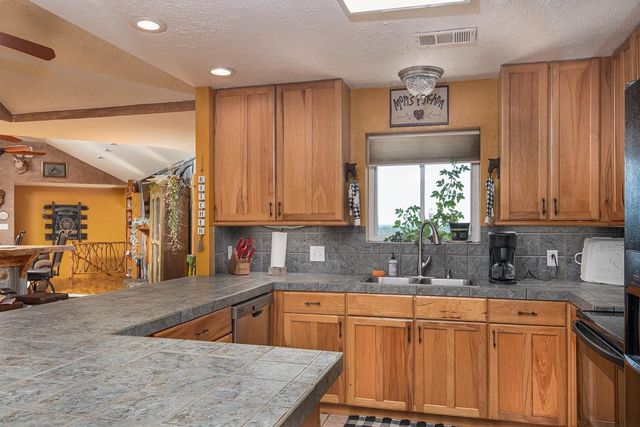 290 SW Japonica Road, Hunt, TX 78024