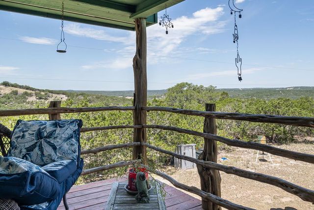290 SW Japonica Road, Hunt, TX 78024