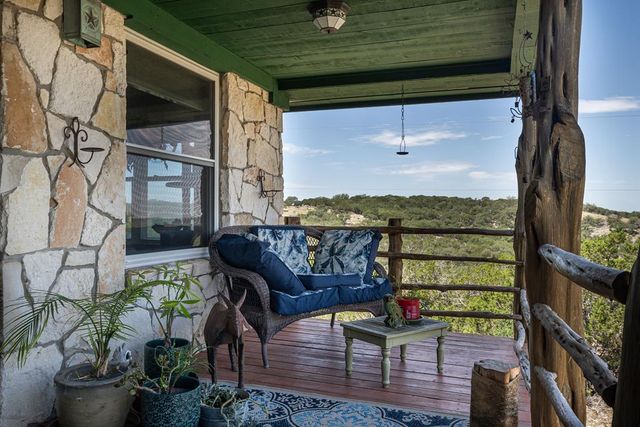 290 SW Japonica Road, Hunt, TX 78024