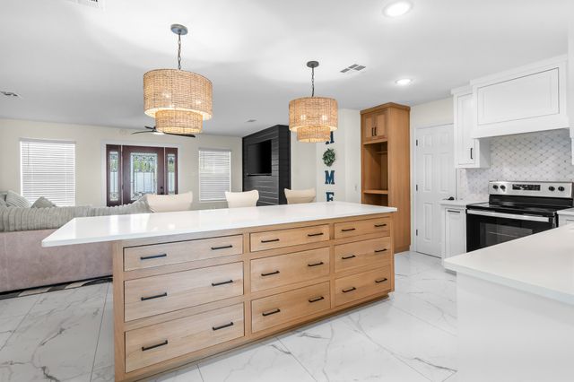 318 Franklin Road, Eddy, TX 76524