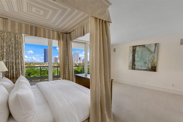 20155 NE 38th Court 904, Aventura, FL 33180