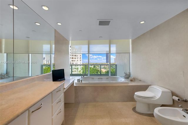20155 NE 38th Court 904, Aventura, FL 33180