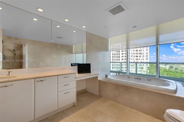 20155 NE 38th Court 904, Aventura, FL 33180