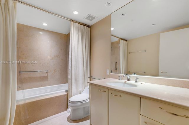 20155 NE 38th Court 904, Aventura, FL 33180