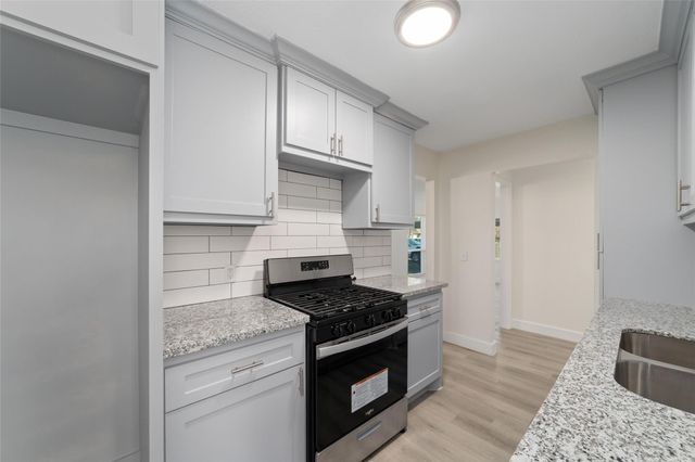 714 E 43rd Street, Houston, TX 77022