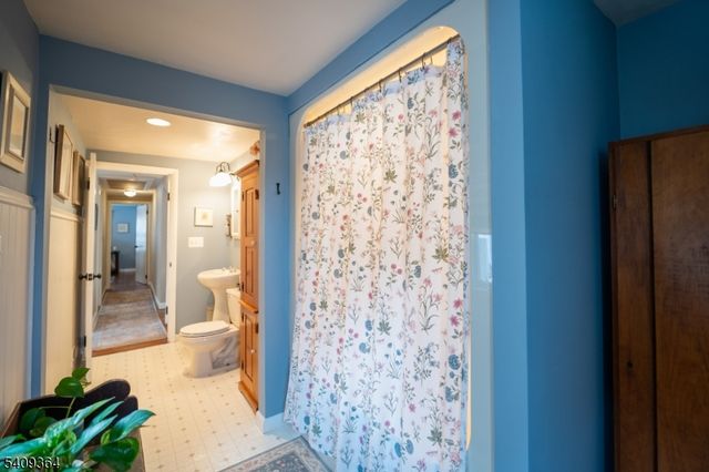 100 Ridge Rd, Harmony Twp., NJ 08865