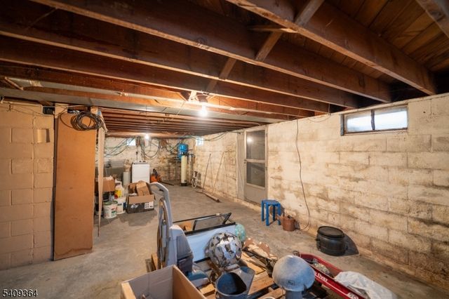 100 Ridge Rd, Harmony Twp., NJ 08865