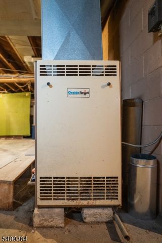 100 Ridge Rd, Harmony Twp., NJ 08865