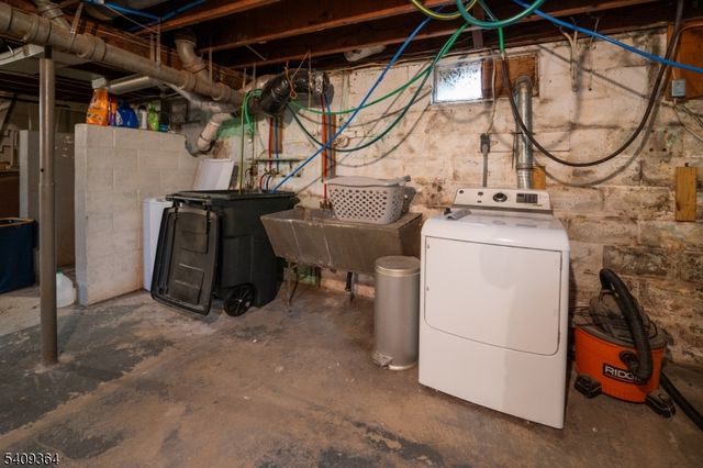 100 Ridge Rd, Harmony Twp., NJ 08865