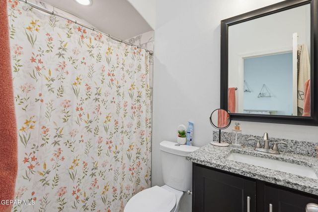 301 Park Vista Place, Horizon City, TX 79928