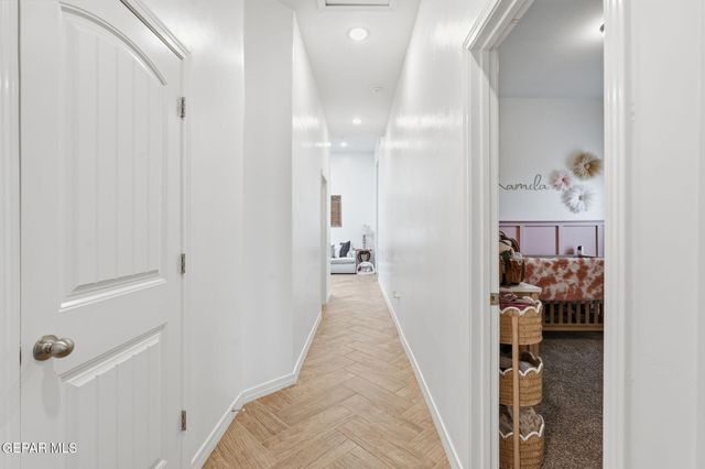 301 Park Vista Place, Horizon City, TX 79928