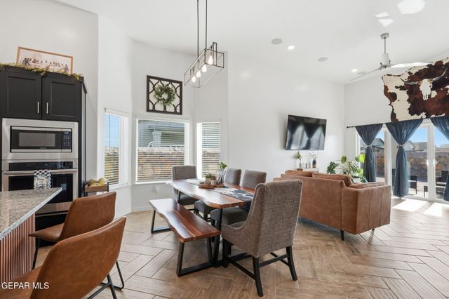 301 Park Vista Place, Horizon City, TX 79928