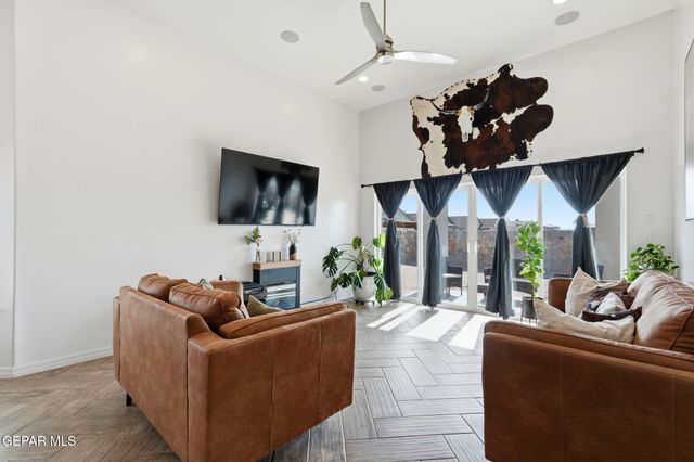 301 Park Vista Place, Horizon City, TX 79928