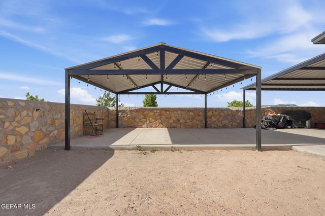 301 Park Vista Place, Horizon City, TX 79928