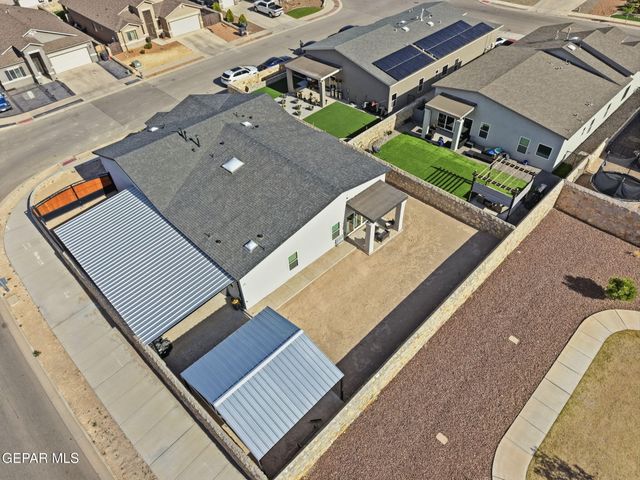 301 Park Vista Place, Horizon City, TX 79928