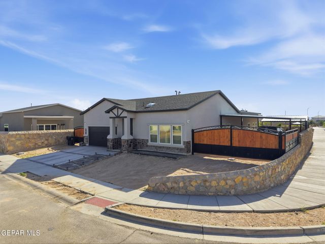 301 Park Vista Place, Horizon City, TX 79928