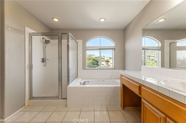 11962 Mariposa Bay, Porter Ranch, CA 91326