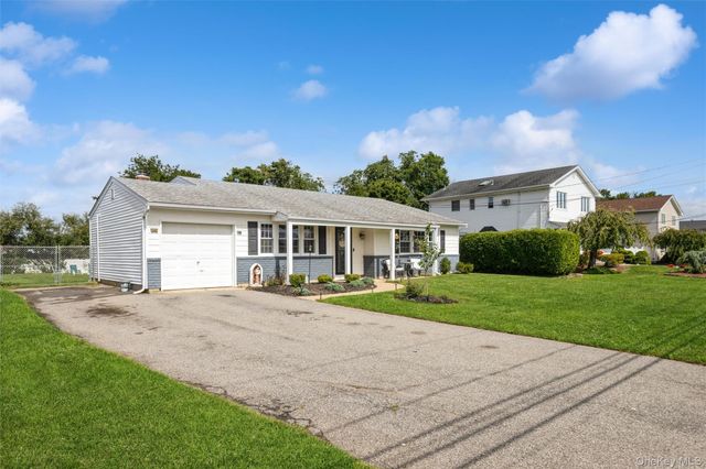 35 Norman Drive, Bohemia, NY 11716