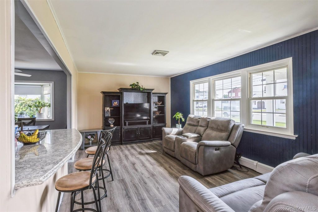 35 Norman Drive, Bohemia, NY 11716 — photo 5