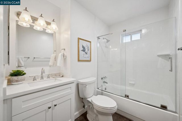 866 Wilmore Ave, Concord, CA 94518