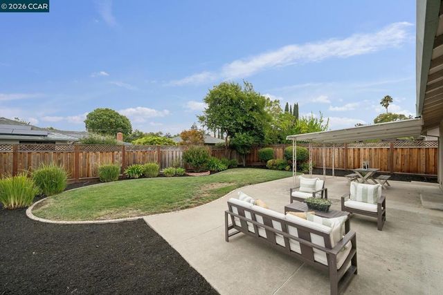 866 Wilmore Ave, Concord, CA 94518