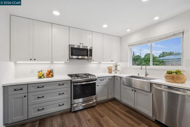 866 Wilmore Ave, Concord, CA 94518